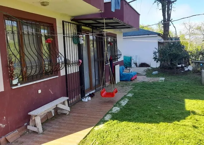 Grand1 Guests House Nyaraló *