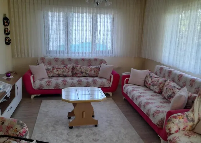 Grand1 Guests House 펜션 *